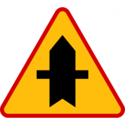 Znak A-6a: Skrzyżowanie  z drogą podporządkowaną występującą po obu stronach - Naklejka lub Odblask